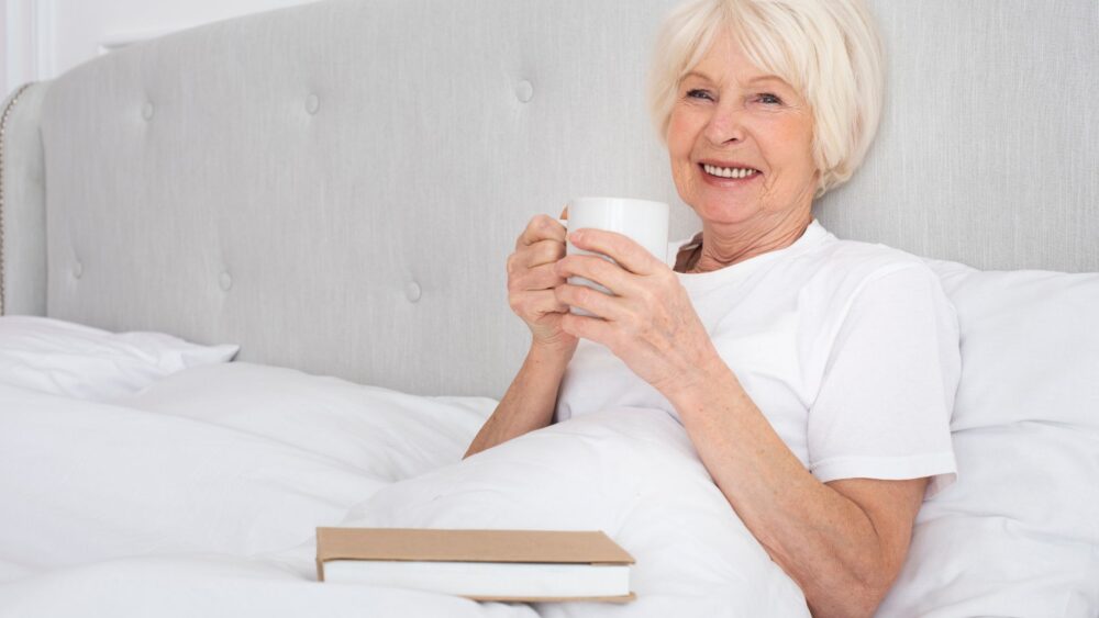 Co powinien zawierać materac SleepMed, aby zadowolić osobę starszą?